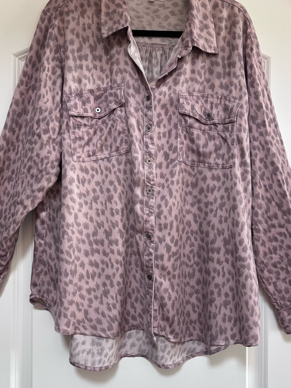 Maurices Women’s Mauve Leopard Button Down Soft Utility Shirt XXL Cottagecore